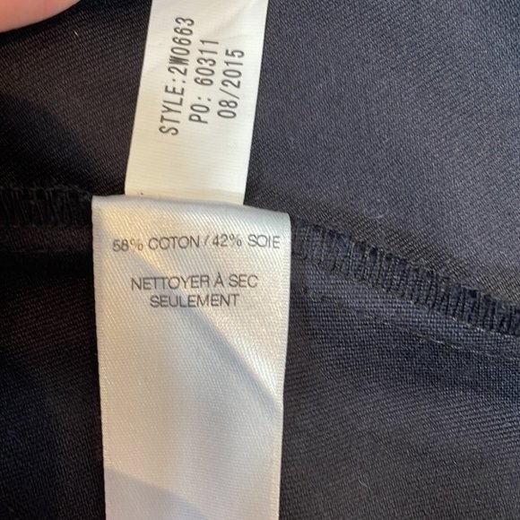 Vineyard Vines Top Size 2 Black with Rhinestone button at back of Neck. Dressy - Picture 12 of 12